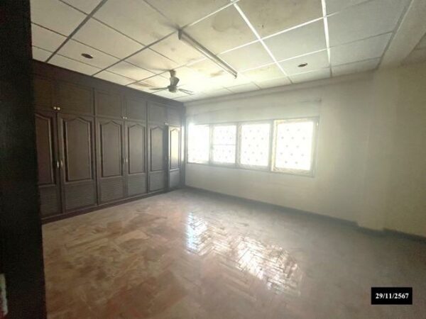 04 Commercial Building _photo