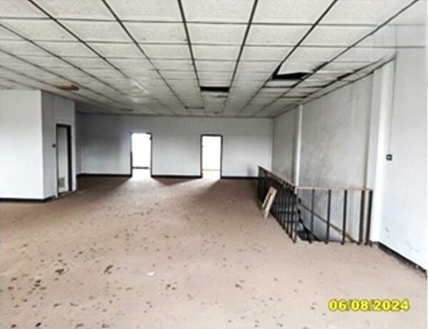 04 Commercial Building _photo