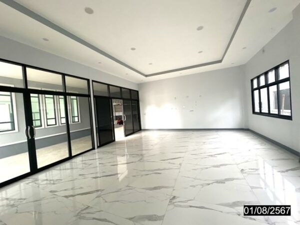 16 showroom _photo