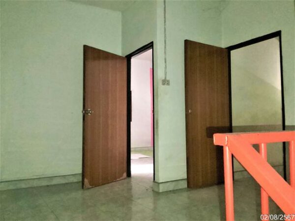 12 warehouses _photo