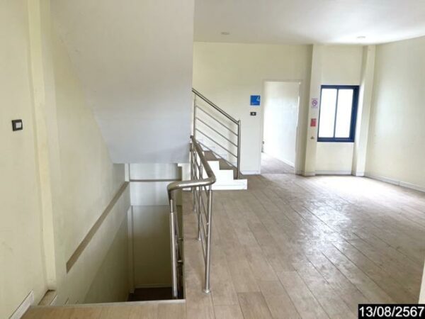 04 Commercial Building _photo
