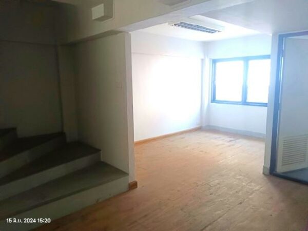 04 Commercial Building _photo