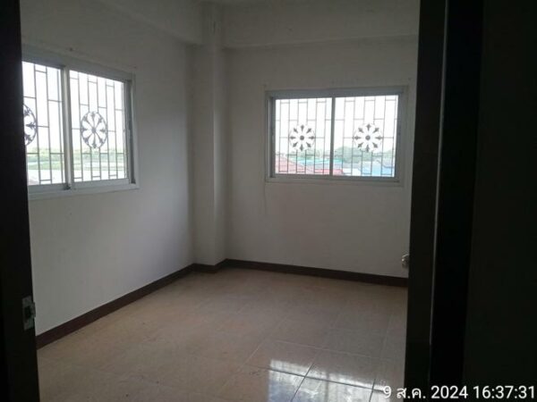 04 Commercial Building _photo
