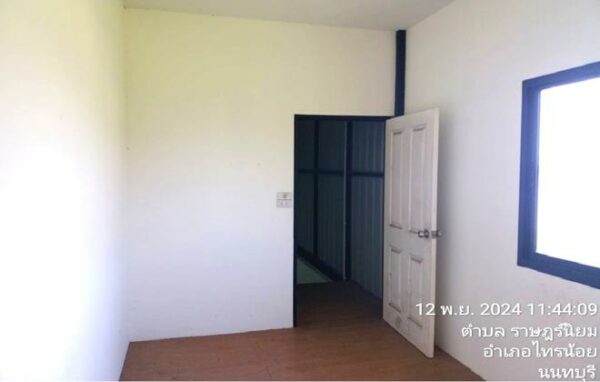 12 warehouses _photo