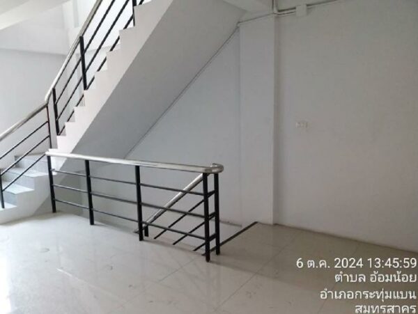 04 Commercial Building _photo