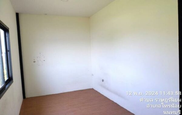 12 warehouses _photo