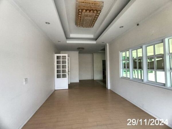09 Factory Building _photo