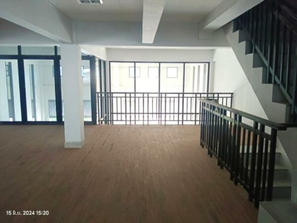 04 Commercial Building _photo