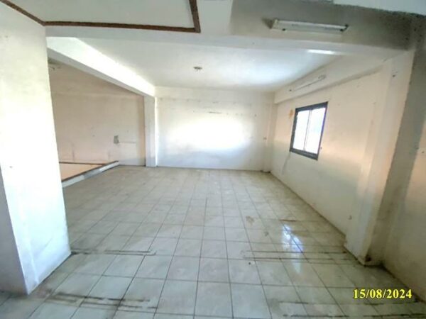 04 Commercial Building _photo