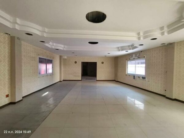 04 Commercial Building _photo