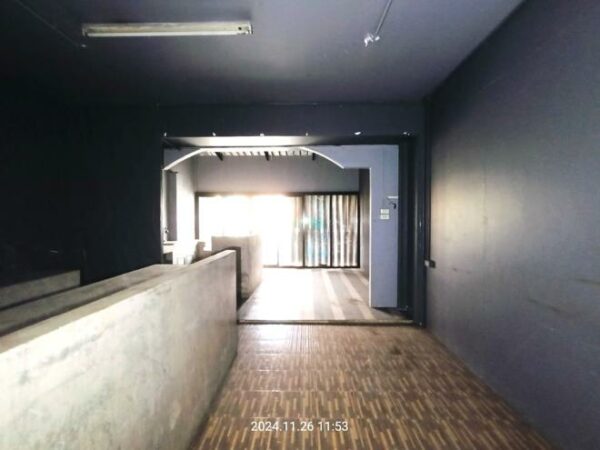 04 Commercial Building _photo