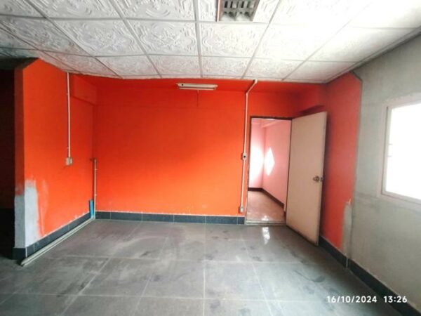04 Commercial Building _photo