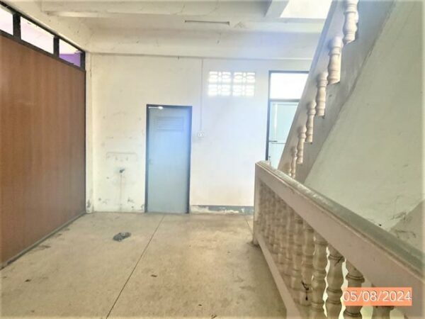 04 Commercial Building _photo