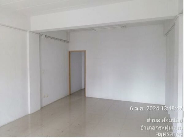 04 Commercial Building _photo