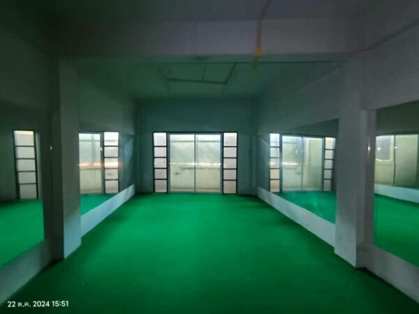 04 Commercial Building _photo