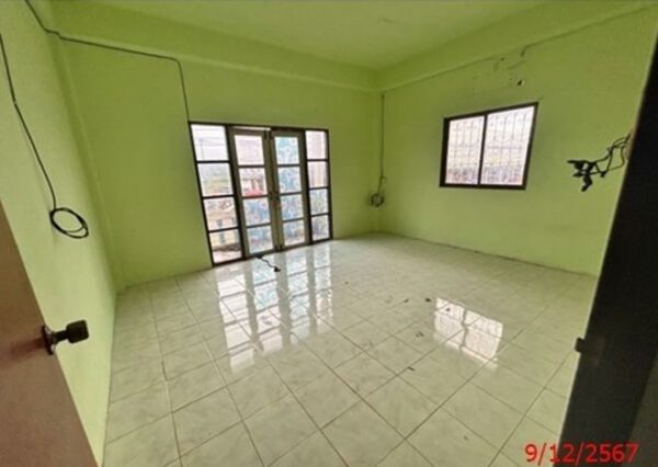 04 Commercial Building _photo