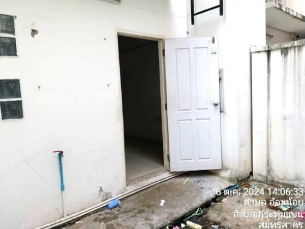 04 Commercial Building _photo