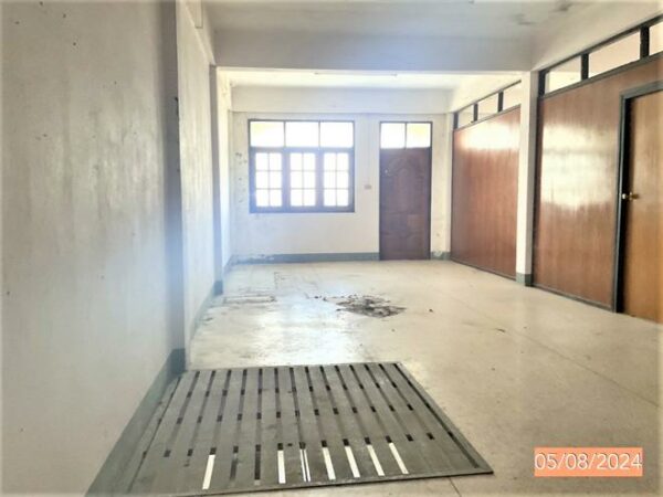 04 Commercial Building _photo