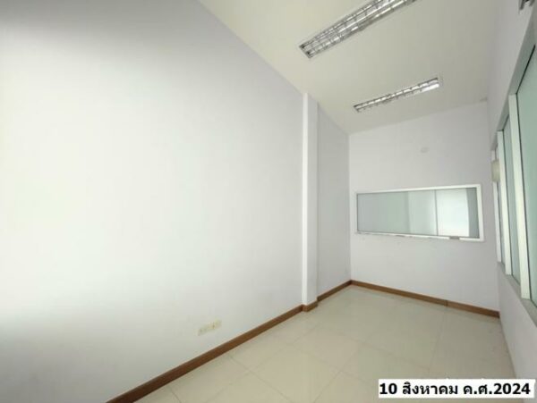 04 Commercial Building _photo