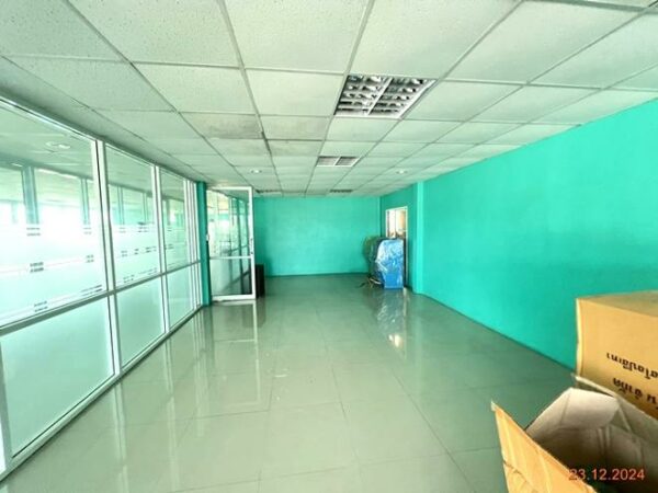 12 warehouses _photo