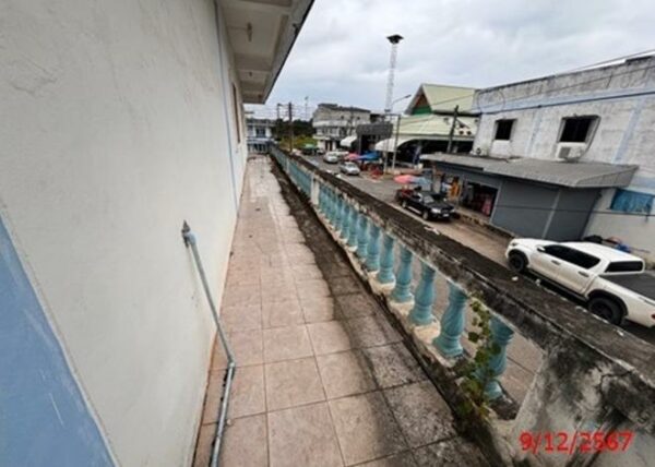 04 Commercial Building _photo