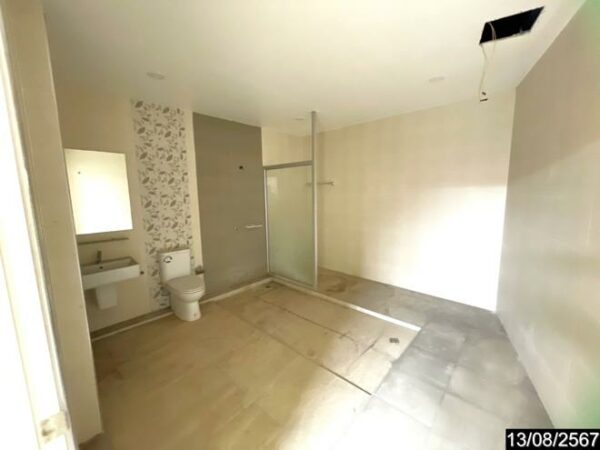 04 Commercial Building _photo
