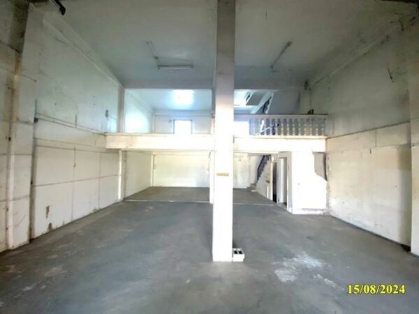04 Commercial Building _photo