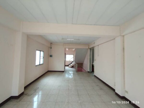 04 Commercial Building _photo