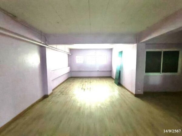 04 Commercial Building _photo