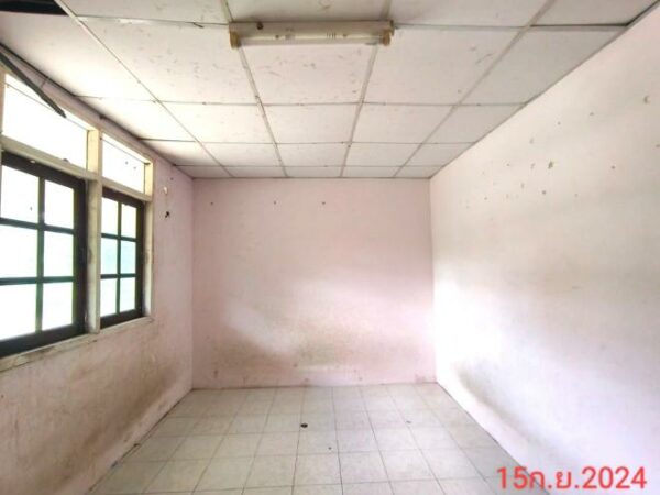 12 warehouses _photo