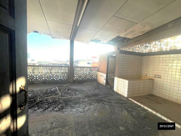 04 Commercial Building _photo