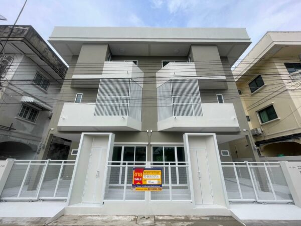 Commercial building _photo