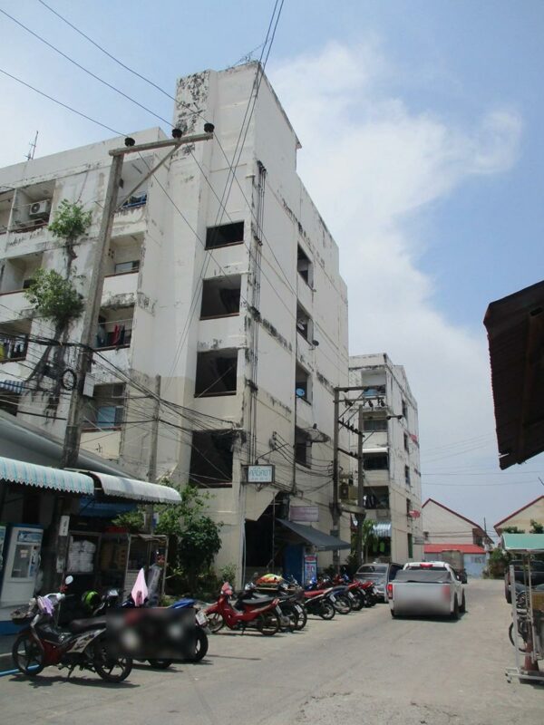 Den Chai Condo Condominium Building _photo