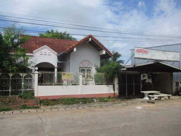 Single house, Yasothon _photo