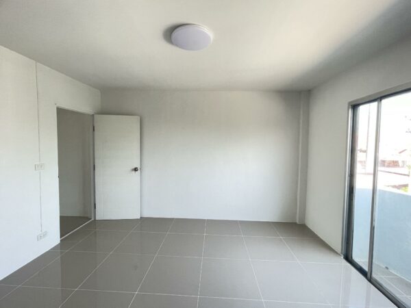 Commercial building _photo