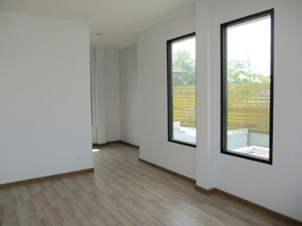 The Village of Rama 2-Pantai Norasing _photo