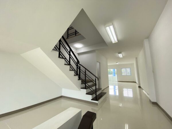 Commercial building _photo