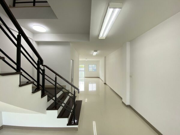 Commercial building _photo