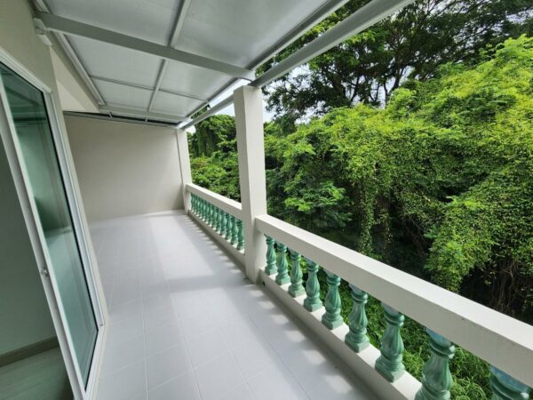Commercial building _photo
