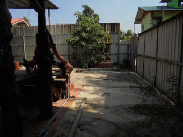 Single house, Samut Sakhon _photo