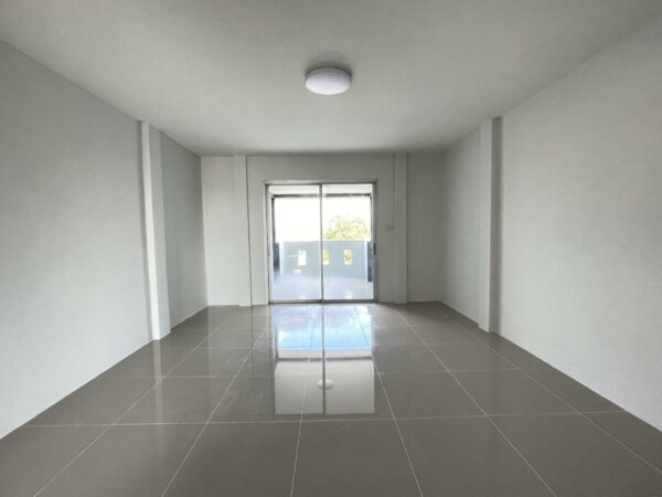 Commercial building _photo
