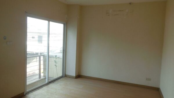 Commercial building _photo