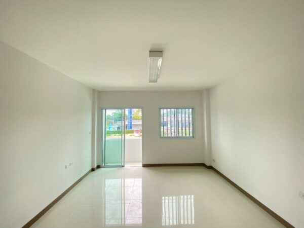 Commercial building _photo