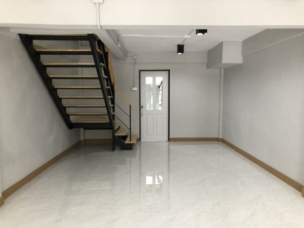 Commercial building _photo