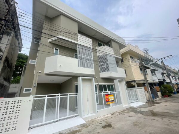 Commercial building _photo