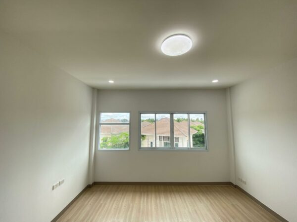 Commercial building _photo