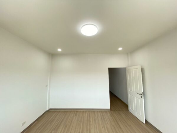 Commercial building _photo