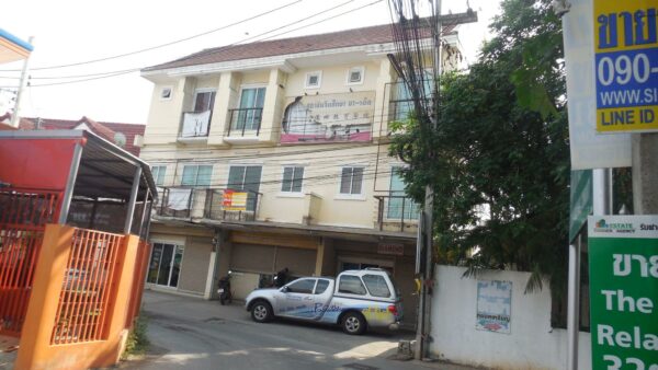 Commercial building _photo