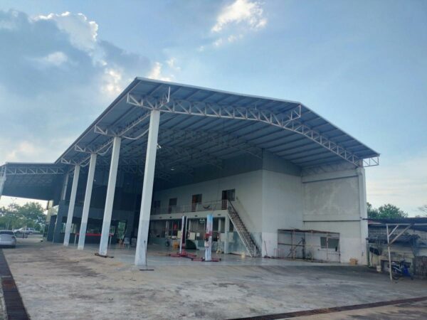 Car showroom, Phetchabun _photo