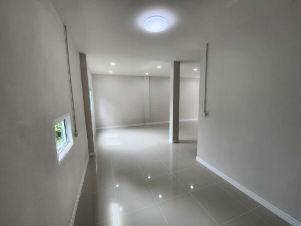 Commercial building _photo
